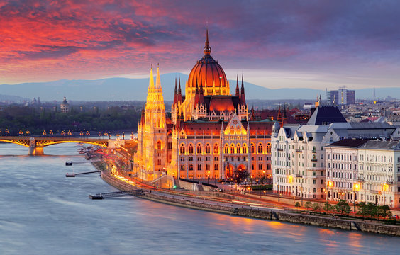 Intra for Hungary